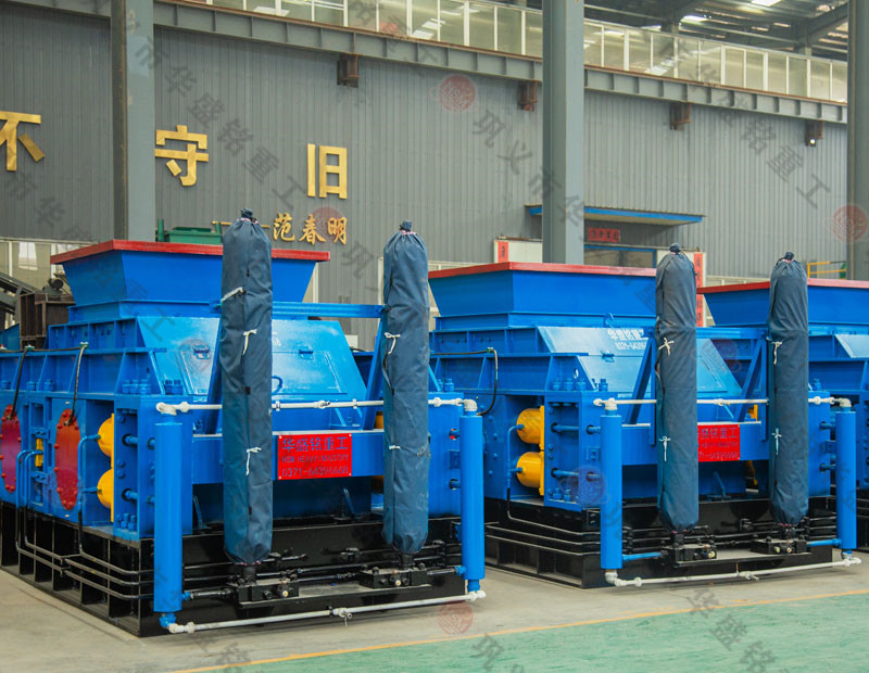 時產(chǎn)100噸的對輥機 時產(chǎn)100噸的對輥機