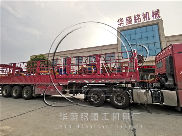 三臺750ⅹ500型對輥破碎機(jī)一起發(fā)往貴陽